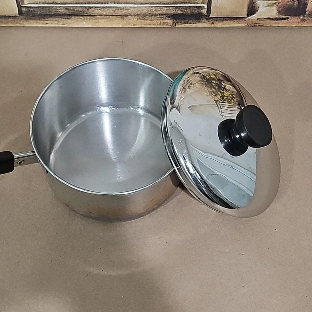 Vintage Revere Ware 1.5 Quart 1 1/2 Qt - 89 Pan Sauce Pot with Lid- B
